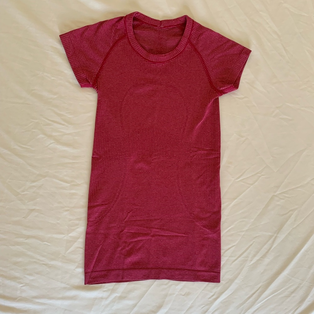 Pink Lulu lemon Tee shirt